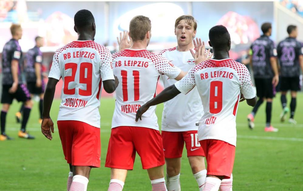 西班牙晋级美加墨世界杯，开启队史第17次世界杯之旅（西班牙锁定美加墨世界杯席位，踏上队史第17次世界杯征程）